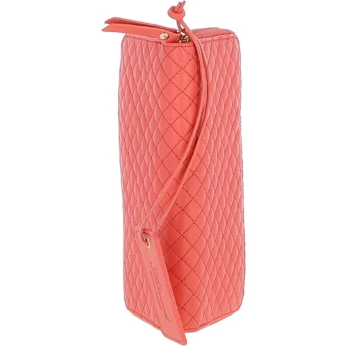 Large Quilted Leather Zip Around Note And Coin Purse Salmon: QLP 8 Large Quilted Leather Zip Around Note And Coin Purse Salmon: QLP -The Bridge Store large quilted leather zip around note and coin purse salmon qlp p5341 19356 image