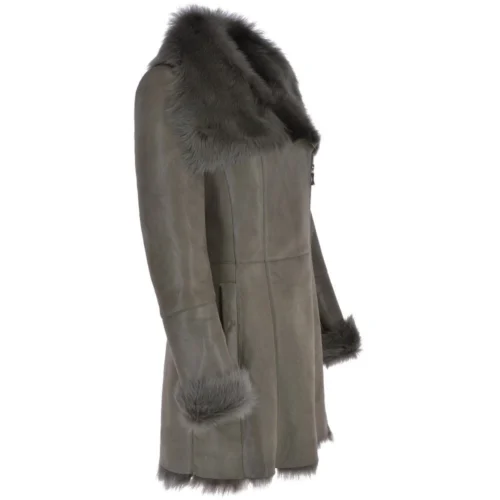 Luxury Toscana Sheepskin Coat Khaki : Calanthe 9 Luxury Toscana Sheepskin Coat Khaki : Calanthe -The Bridge Store luxury toscana sheepskin coat khaki calanthe p3781 16331 image